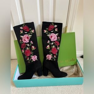 NIB RARE KATE SPADE GREENFIELD FLORAL EMBROIDERED BOOTS. Size 6M SMOKE FREE HOME